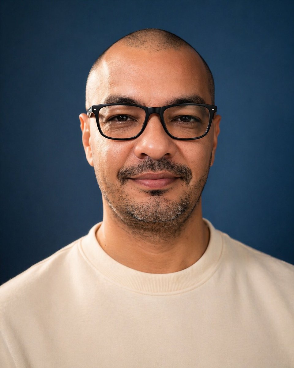 带遮挡的摄影棚肖像